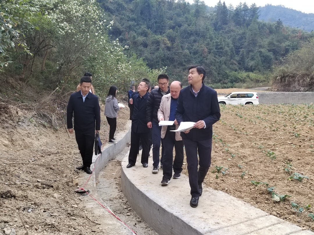 龚明汉到古丈开展环境状况和环境保护调研