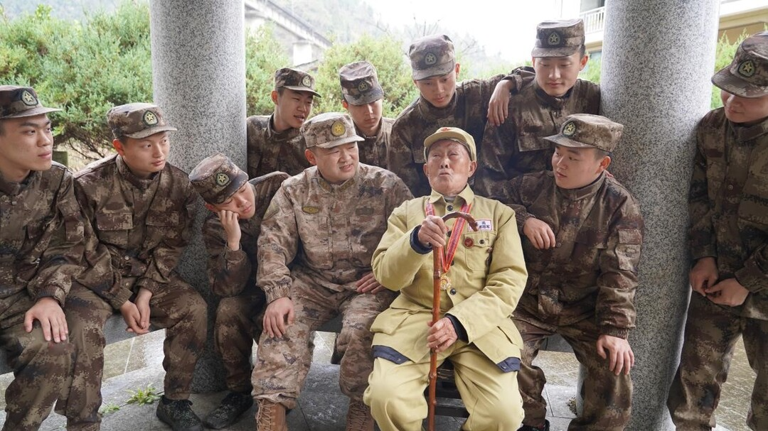 湘西古丈：传承红色基因  用身边事例激励“准新兵” 上好新兵入营“第一课”