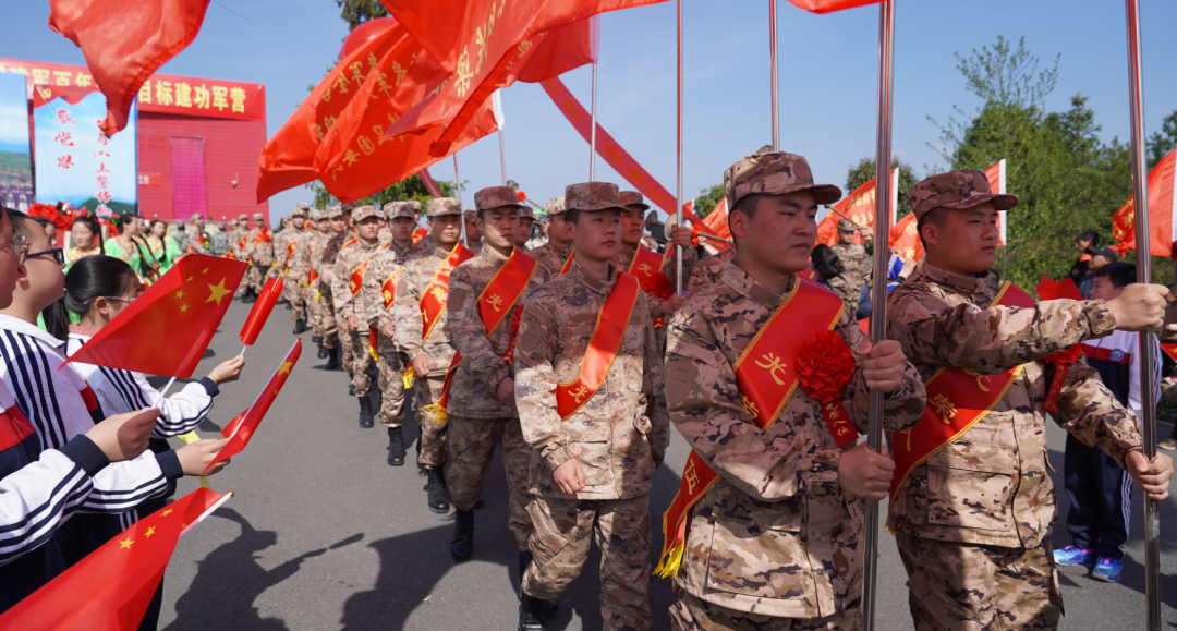 湘西古丈：举行2023年上半年欢送新兵仪式