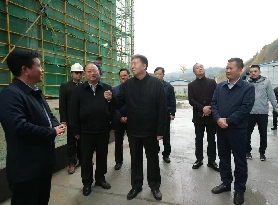 毛万春在古丈调研时强调：发展全域旅游 加快推动高质量发展