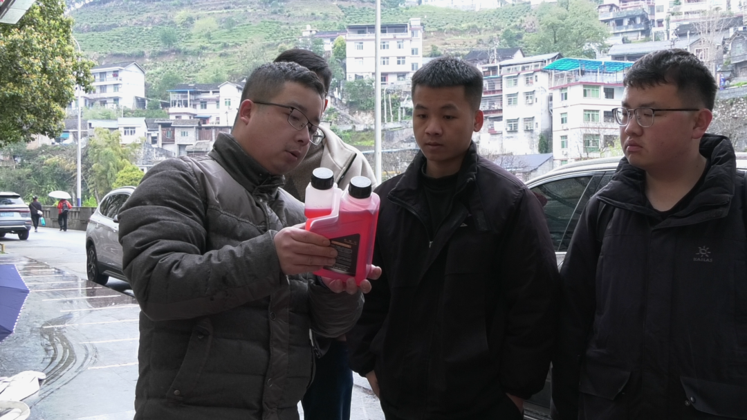 湘西古丈：检查发放防汛物资 筑牢汛期“安全堤坝”
