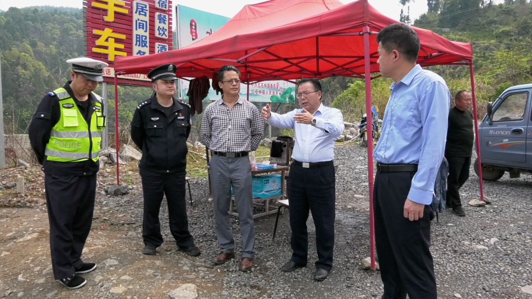 邓晓东在督导安全生产工作时强调：宁可十防九空 不可失防万一