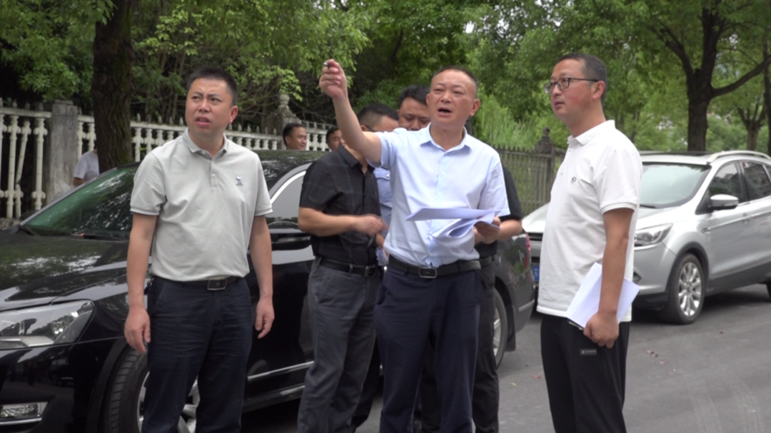 湘西古丈：刘学书一行调研国道G352“罗芙线”交通安全示范路创建观摩点整改工作