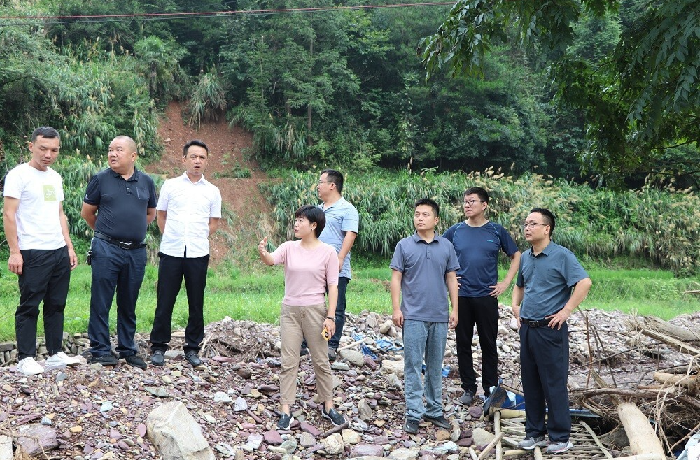 “三送三解三优”：湘西古丈县领导调研灾后重建及农林产业发展