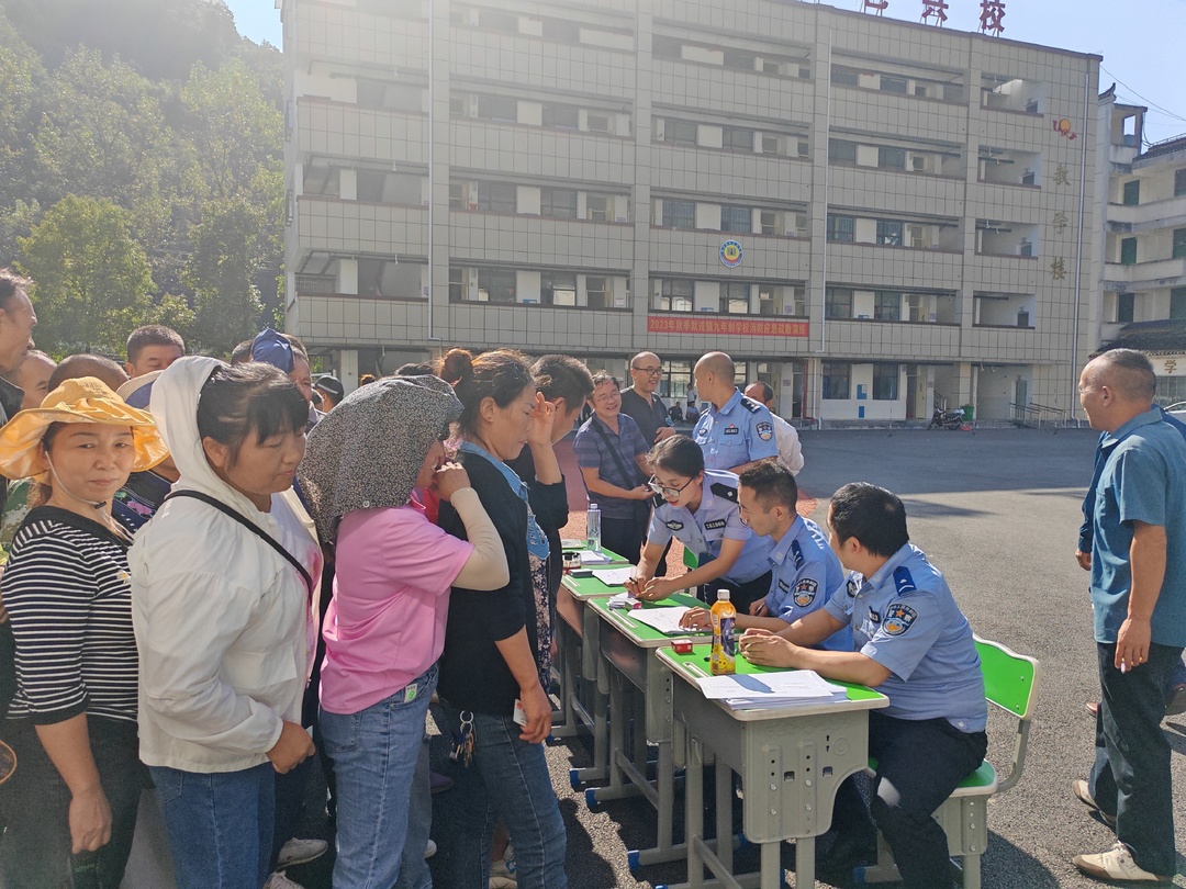 古丈县公安交警大队：“送考下乡”暖人心 服务百姓“零距离”