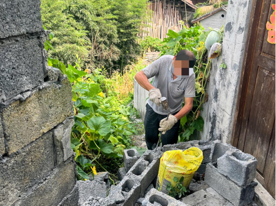 【优化营商环境】湘西古丈法院：邻里纠纷巧化解，主动拆除促和谐