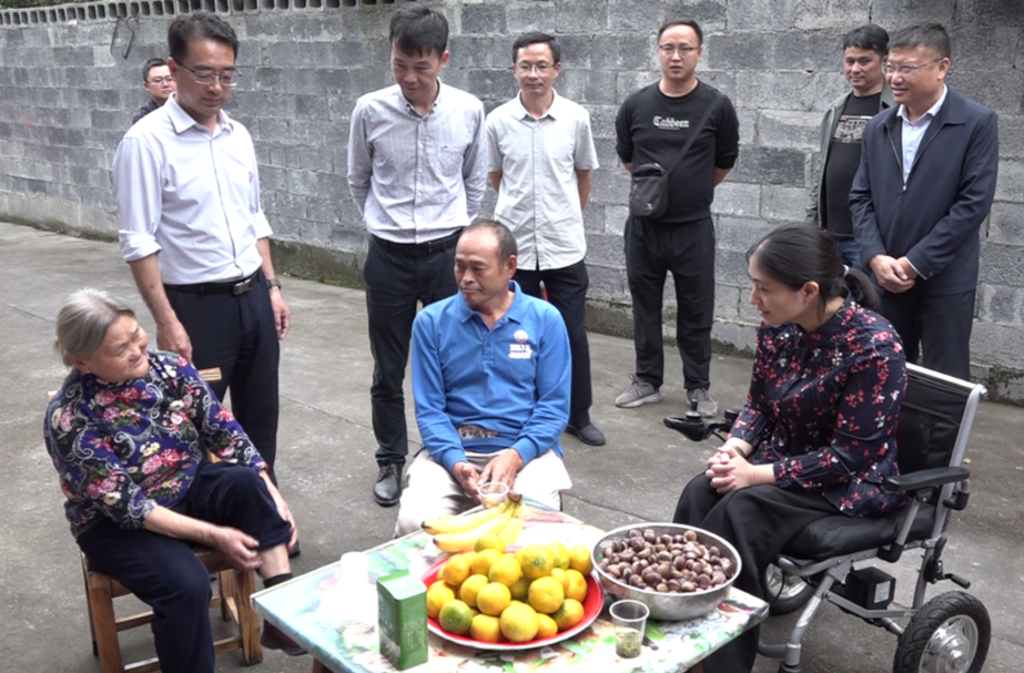 湖南省残联副理事长周蓉一行来古走访调研