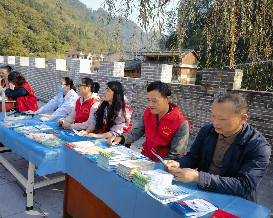 【优化营商环境】古丈县卫健局：健康教育宣传进景区 优化营商环境进行时