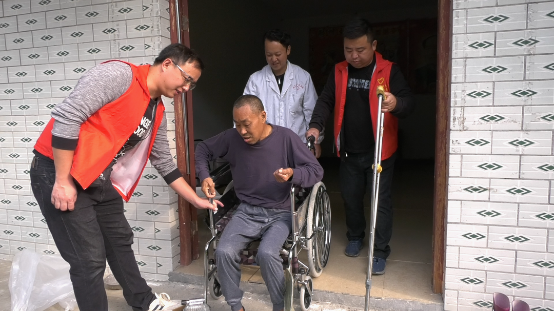湘西古丈：推行“保姆式”政务服务 便利特殊人群
