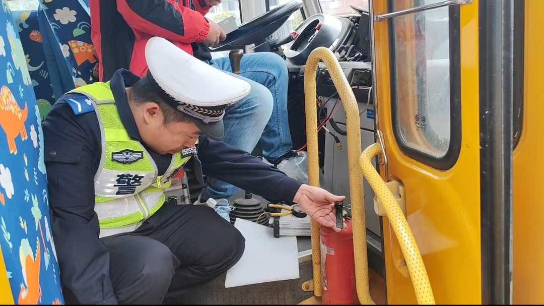 湘西古丈：升级校车监控智能系统，保障幼儿上下学安全