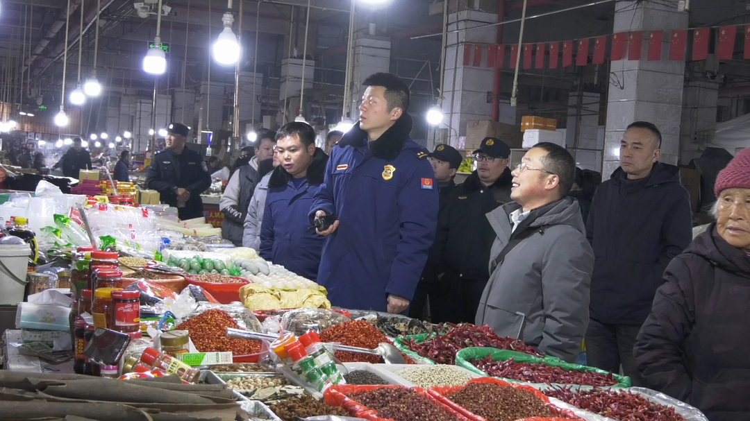 湘西古丈：多部门联合开展民族大市场消防通道整治和取暖安全隐患排查工作