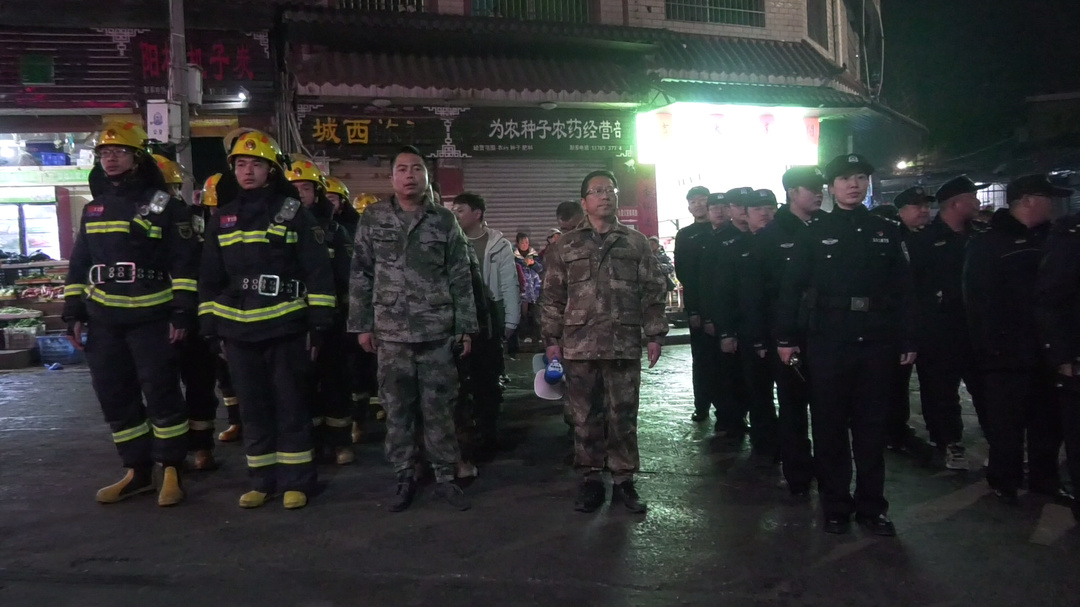 湘西古丈：多部门联合开展民族大市场灭火救援演练