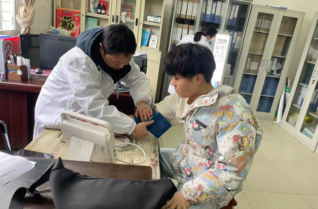 保家卫国终不悔 驰骋疆场方本色 ——坪坝镇征兵工作进行时