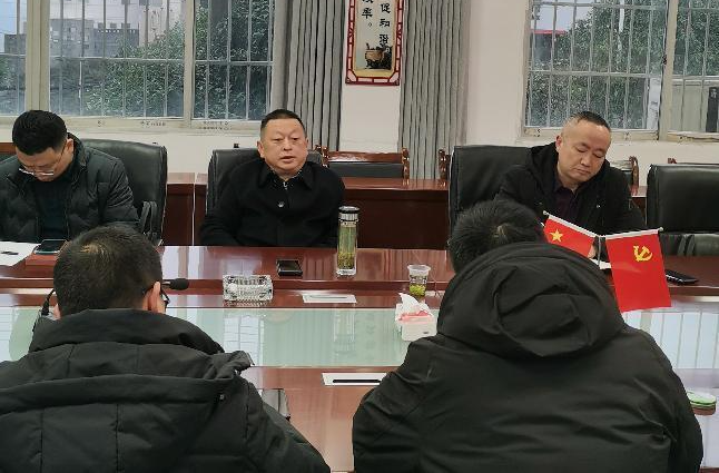 湘西古丈：曾传文一行深入高峰镇走访慰问基层人大代表