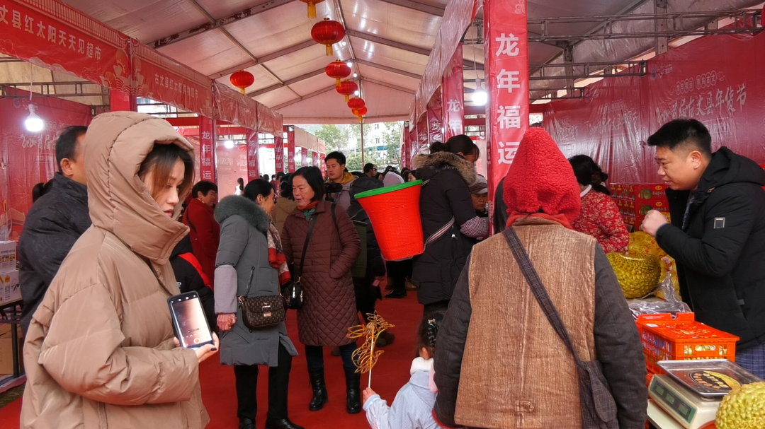 湘西古丈：非遗年货+表演  感受浓浓湘西年