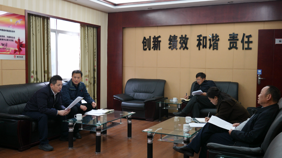 滕朝辉：坚持市场导向，强化要素保障，全力服务企业高质量发展