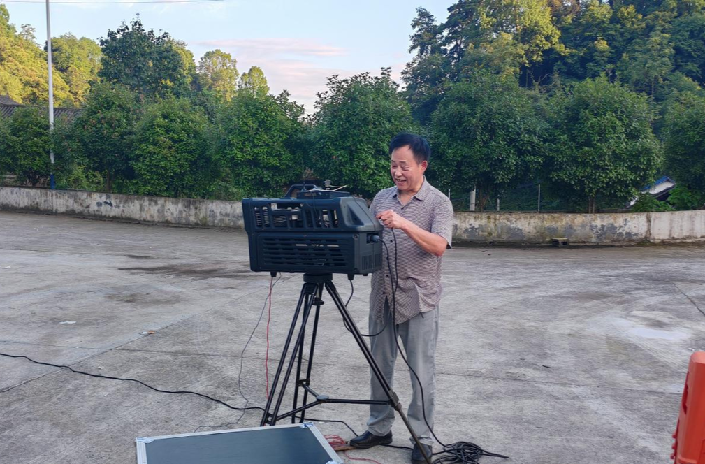光影织梦人：银幕“使者” 赵小平