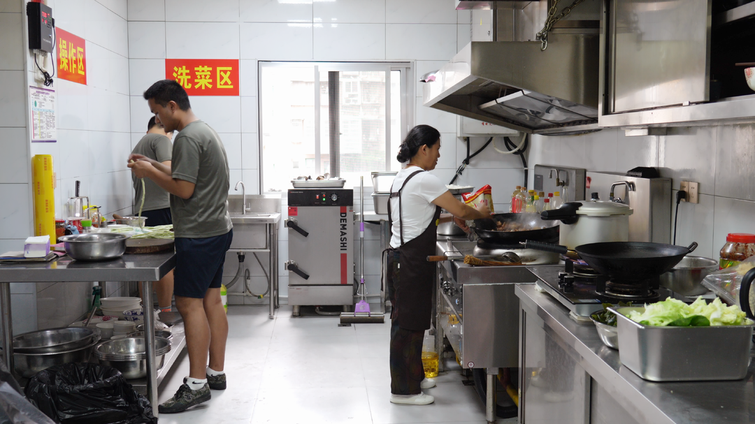 “八一”特别报道|肖国健：青春热血献军营，强国有我显担当