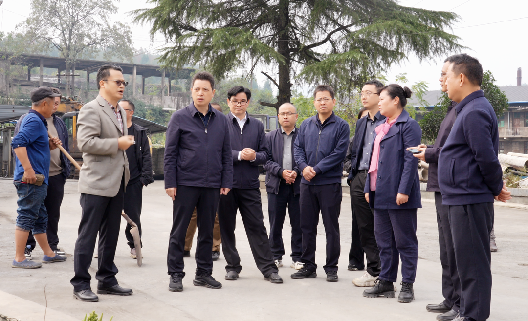 湘西古丈：滕朝辉到断龙山镇督导退出企业“两断三清”工作