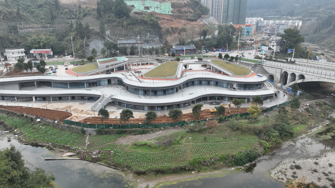 古丈：芙蓉广场综合停车场项目预计本月底竣工验收  春节前全面开放！
