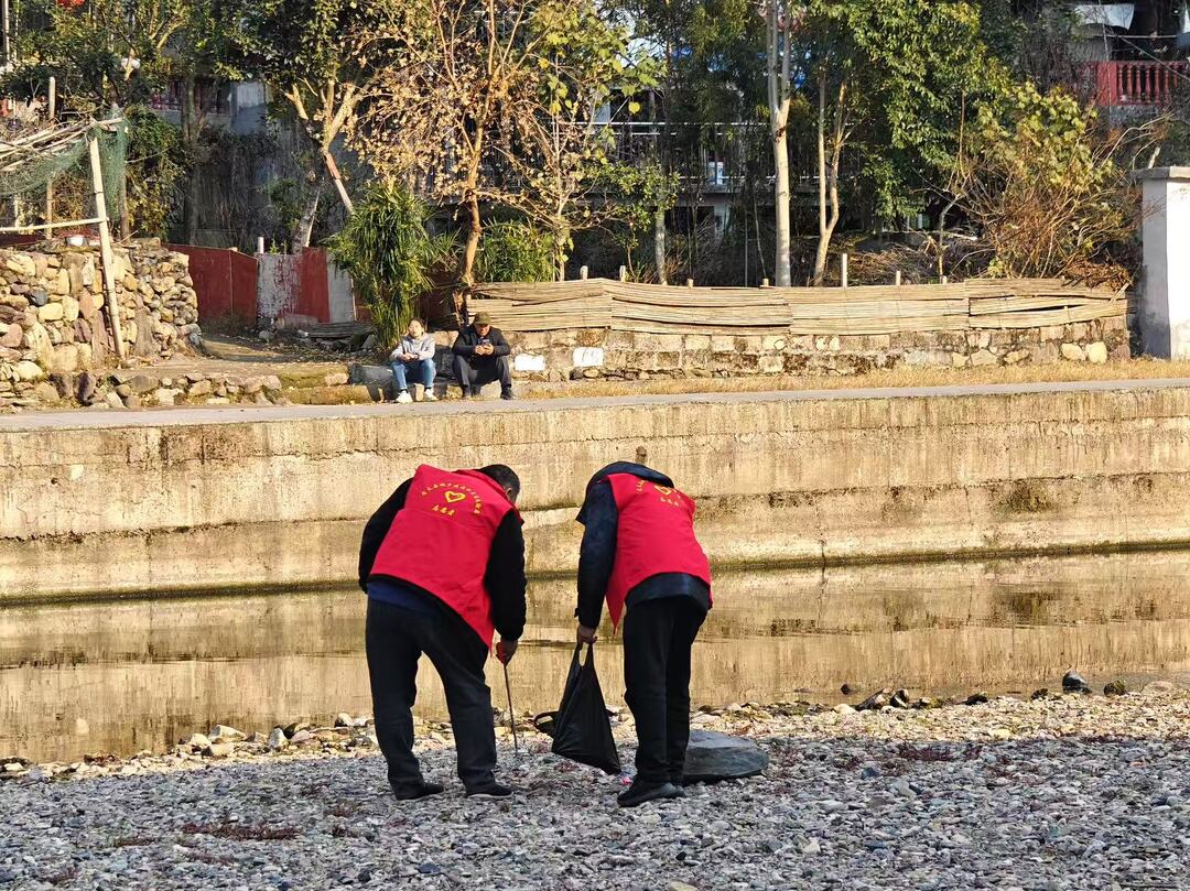 “河”我一起，保护母亲河——古丈县城乡建设和交通运输局开展“河小青”团日活动