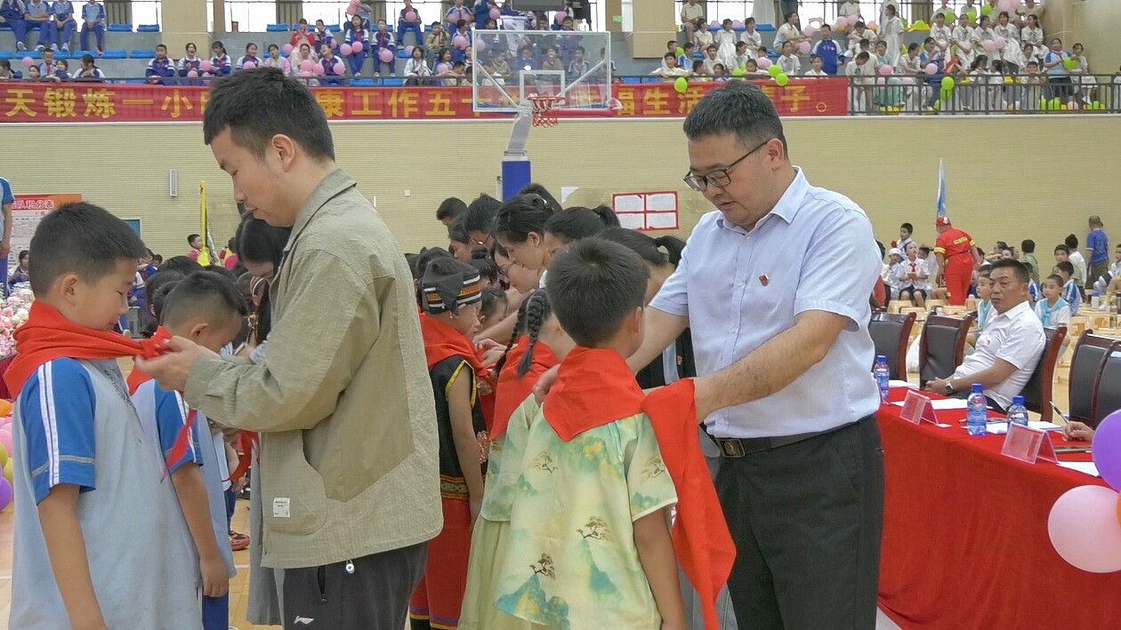 湘西古丈县芙蓉学校举办“六一”文艺汇演暨第五届校园艺术节
