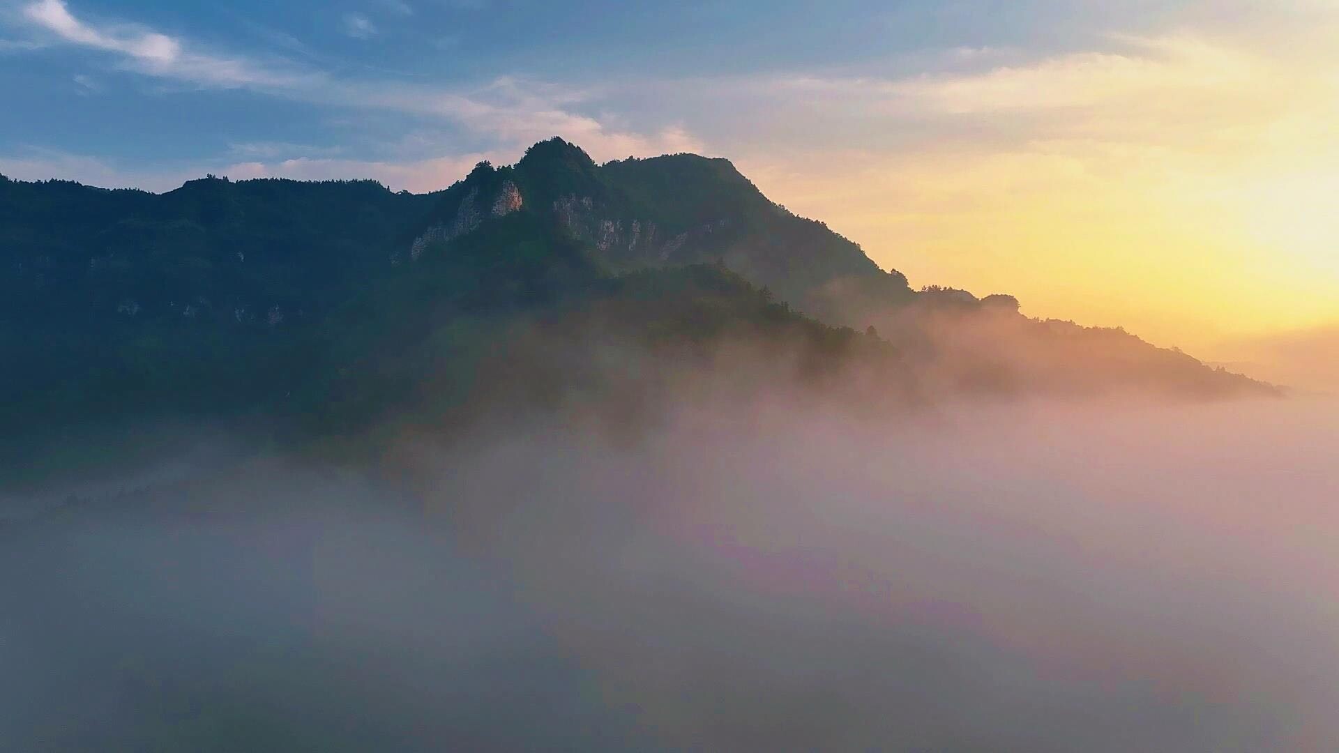 古丈断龙山初夏云海日出正当时 杨家河鹰嘴峰成最佳观景台
