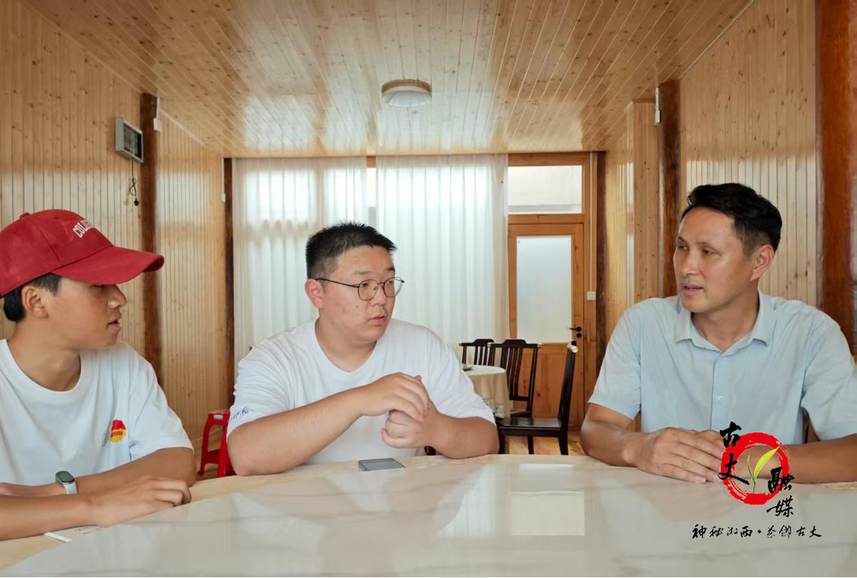乘政策东风  以初心守文脉——湖南第一师范学院“惠溪知行”乡村振兴促进团对话返乡创业者粟光斌
