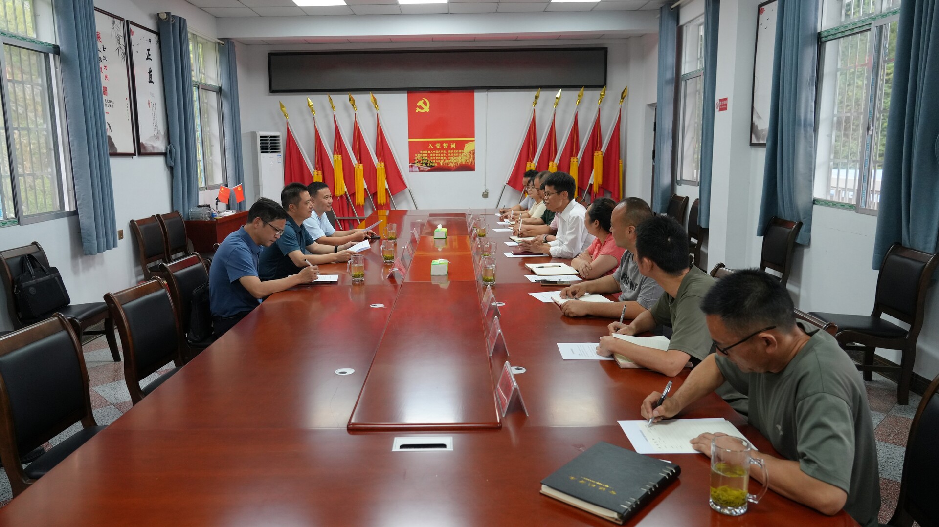 滕朝辉到古阳镇调研：强化党建引领 推动乡村全面振兴