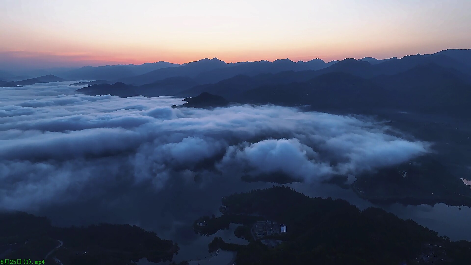 栖凤湖秋季壮观云海，仙境美景等客来