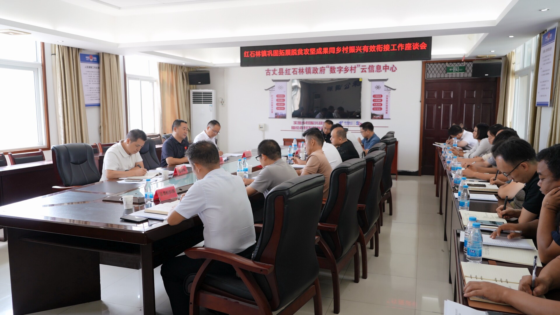 向邦伟到古丈县调研