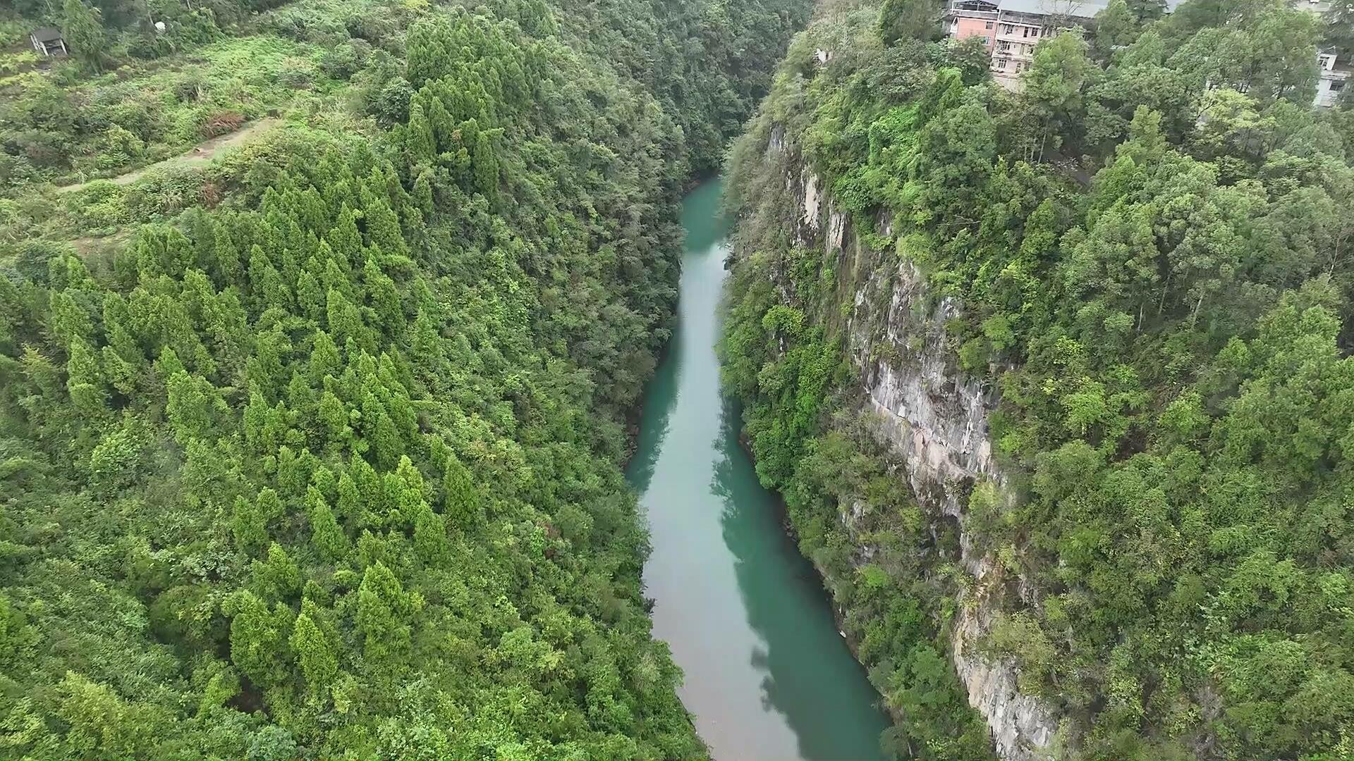 湘西古丈县断龙山镇白溪关村腾龙谷景区建设稳步推进  前期准备工作全面启动
