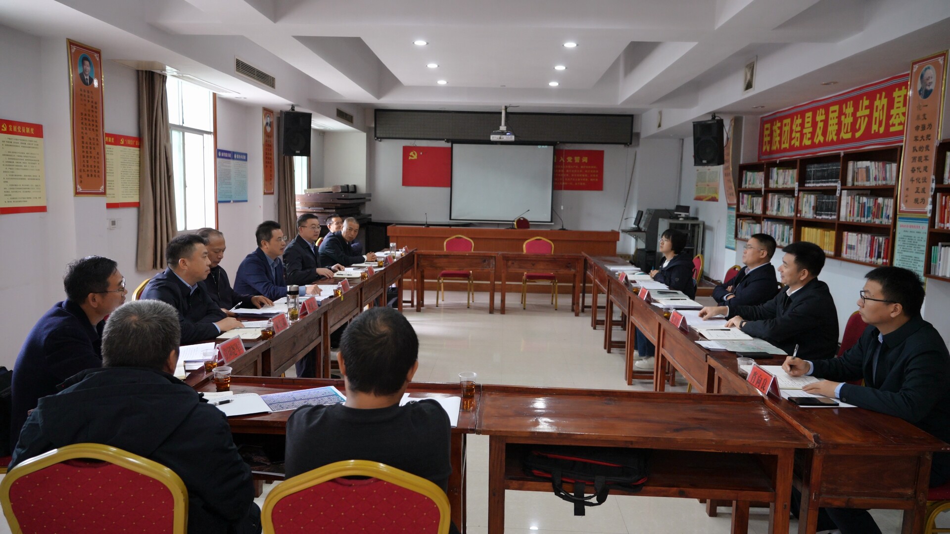 省交通运输厅到古丈县与全国人大代表面对面沟通