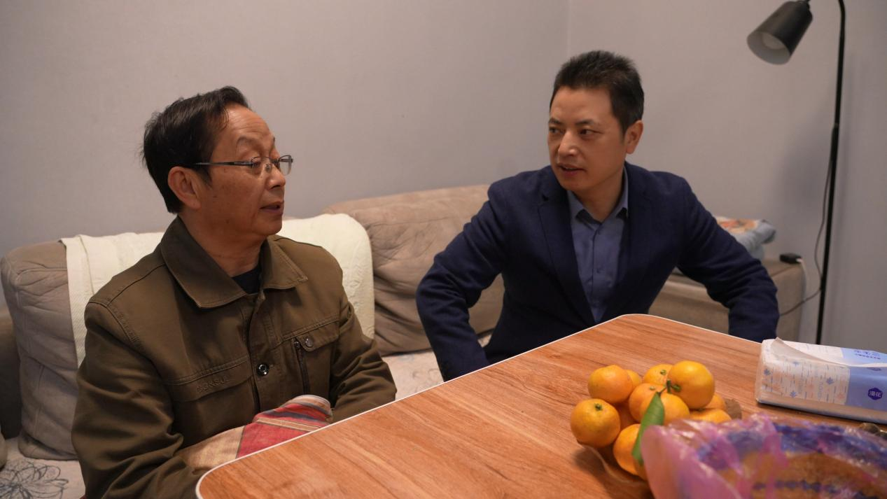 滕朝辉走访慰问退休老干部