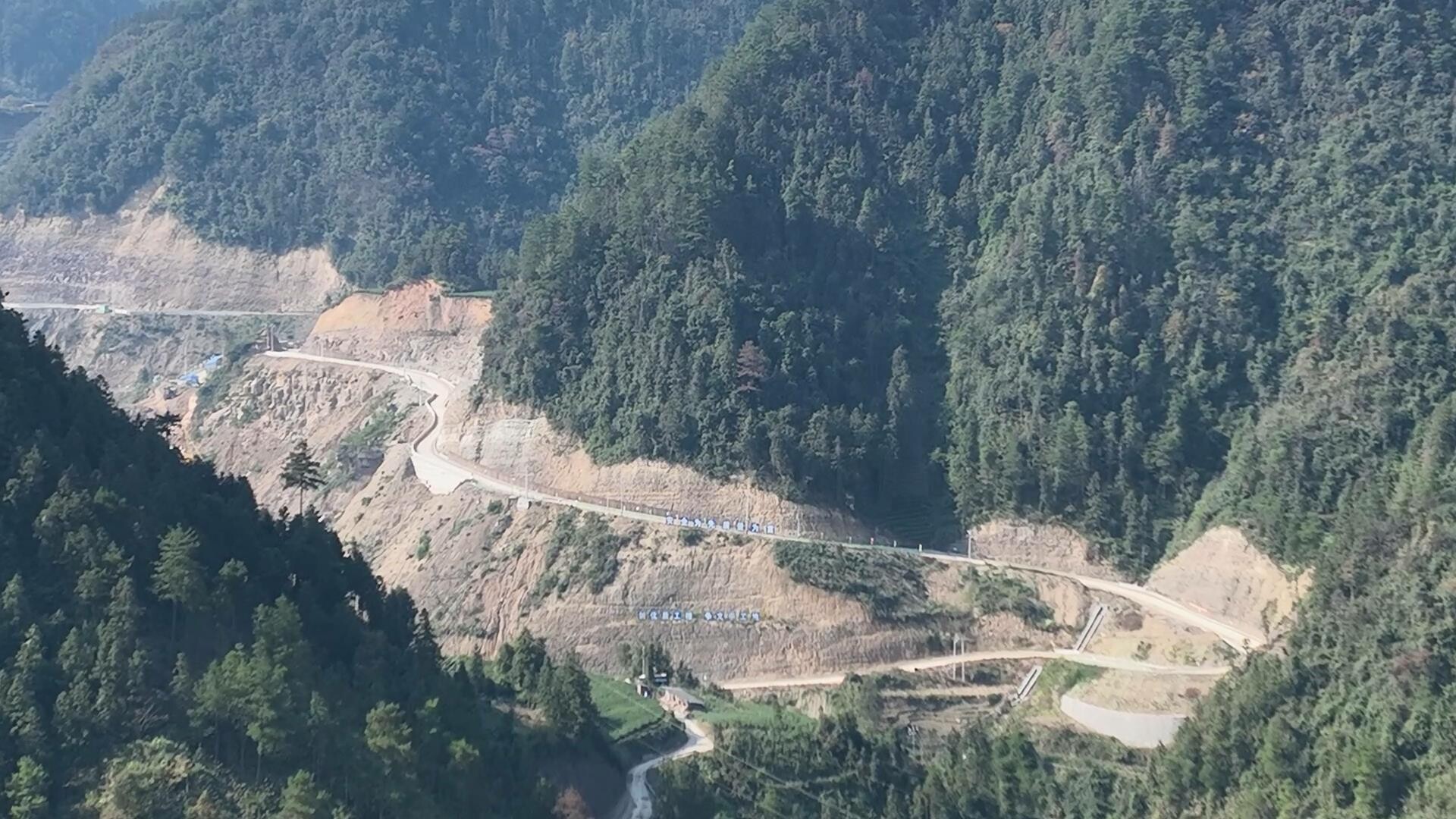 古丈徐家岭水库大坝成功合龙，主体工程建设迈出关键一步