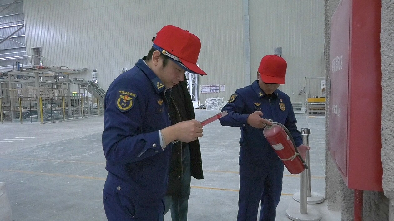 古丈消防大队深入企业开展安全检查 筑牢安全生产“防火墙”