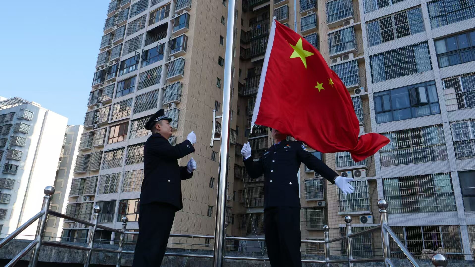 古丈法院：举行系列活动 共庆第六个中国人民警察节