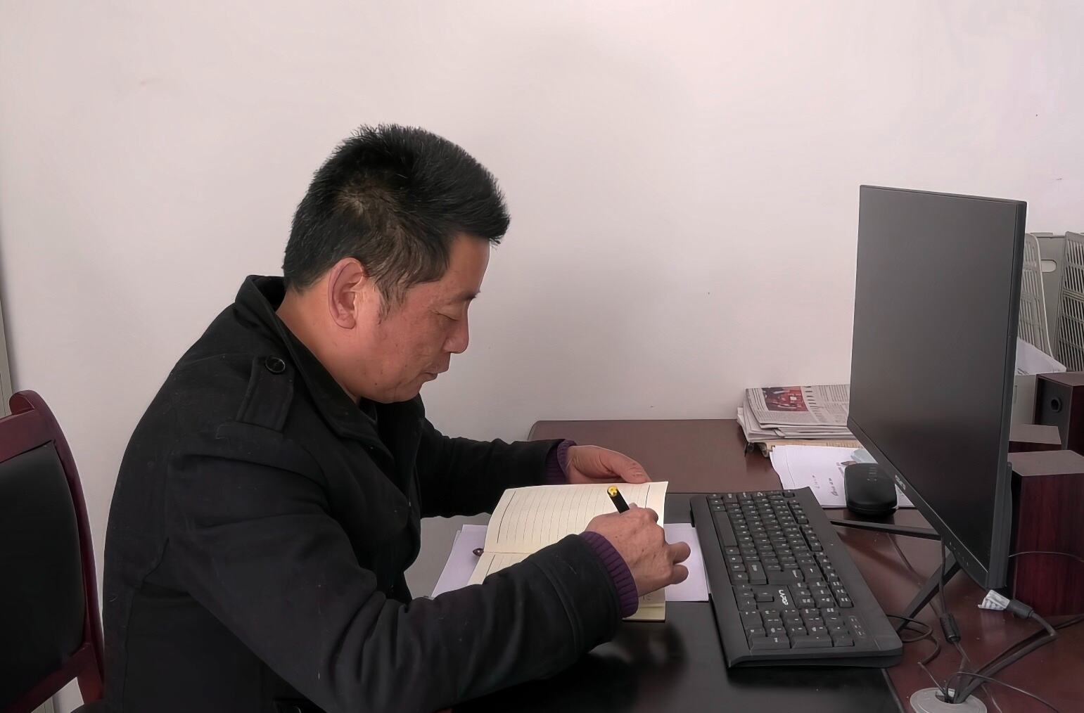 【聚焦两会·代表风采】邓仕林：履职为民办实事  实干笃行践初心