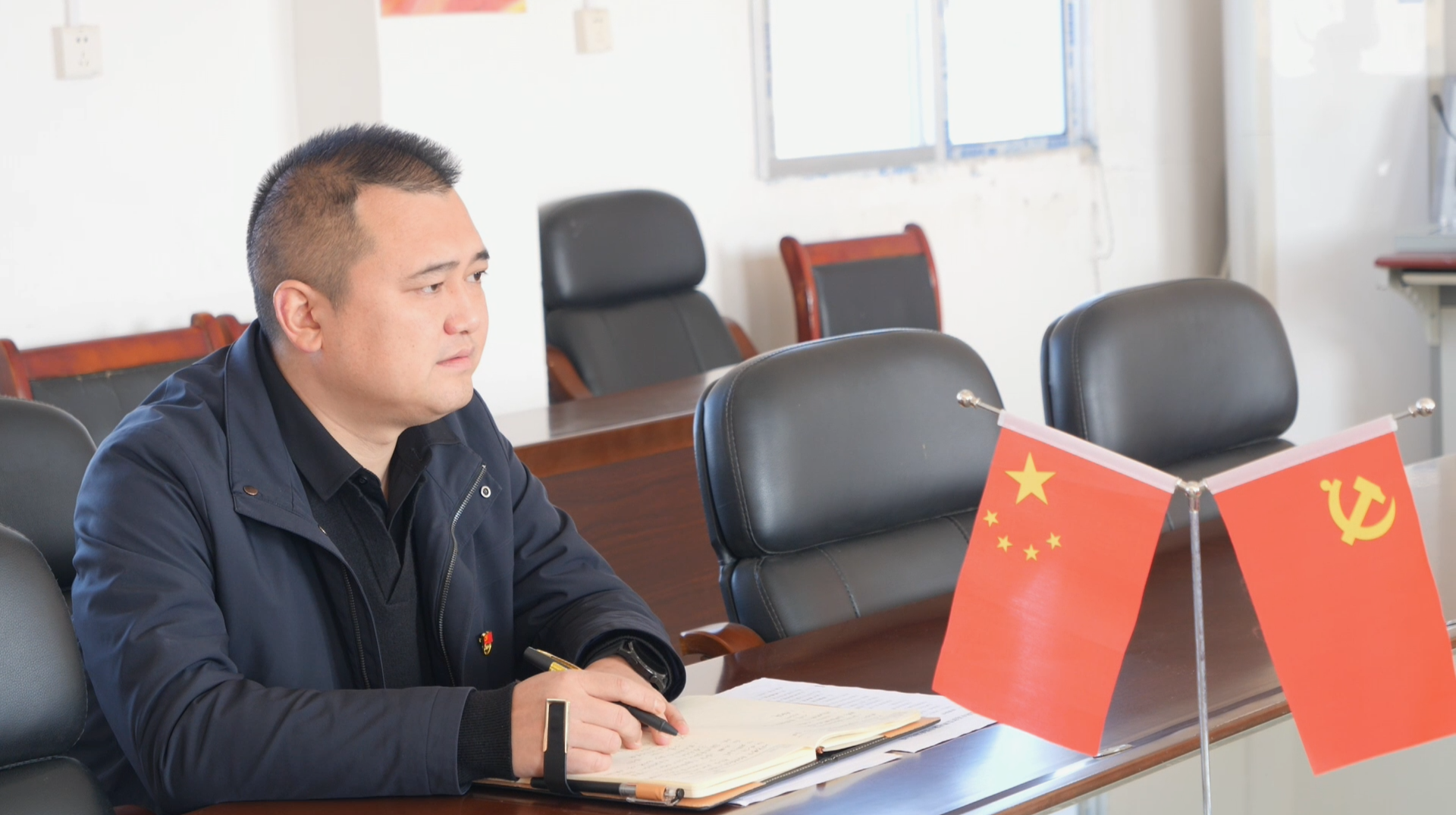 【聚焦两会 · 委员风采】扎根苗乡履职 实干助力振兴——记古丈县政协委员、默戎镇党委副书记张谷