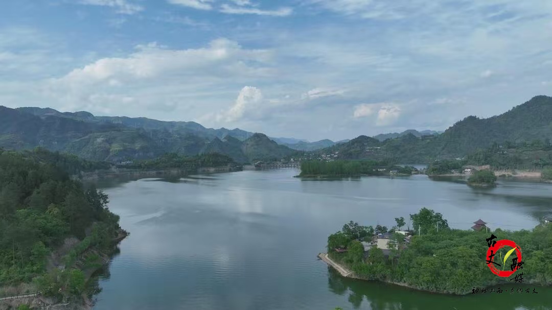 “五一”自驾游升温 栖凤湖成亲子度假热门地
