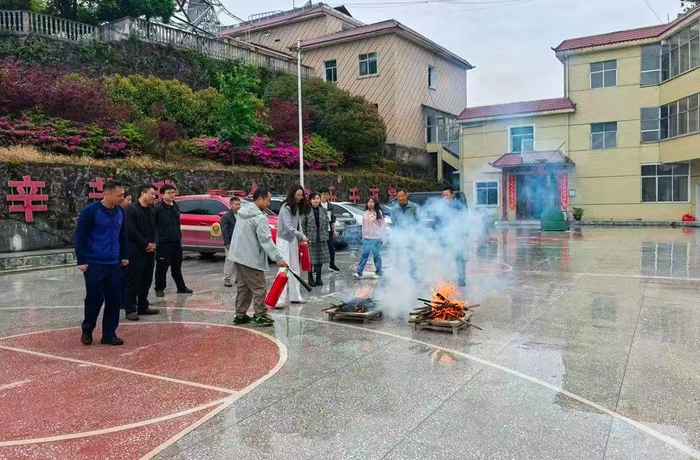 向隐患“亮剑”，为安全“加锁”——古丈五里坡微波站开展消防演习