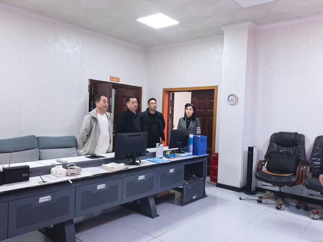 省微波总站深入古丈五里坡微波站调研指导