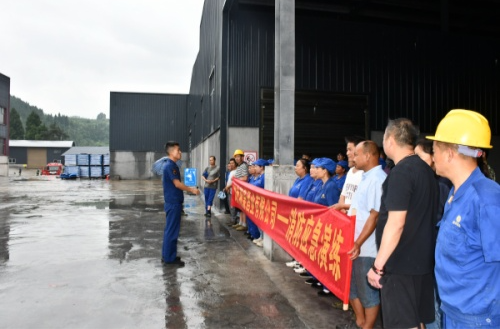 湘西古丈消防走进湘泉酒厂 实战演练筑牢企业安全防线