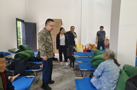 湘西古丈县高峰镇：闻“汛”而动 干群同心 筑牢防汛安全屏障
