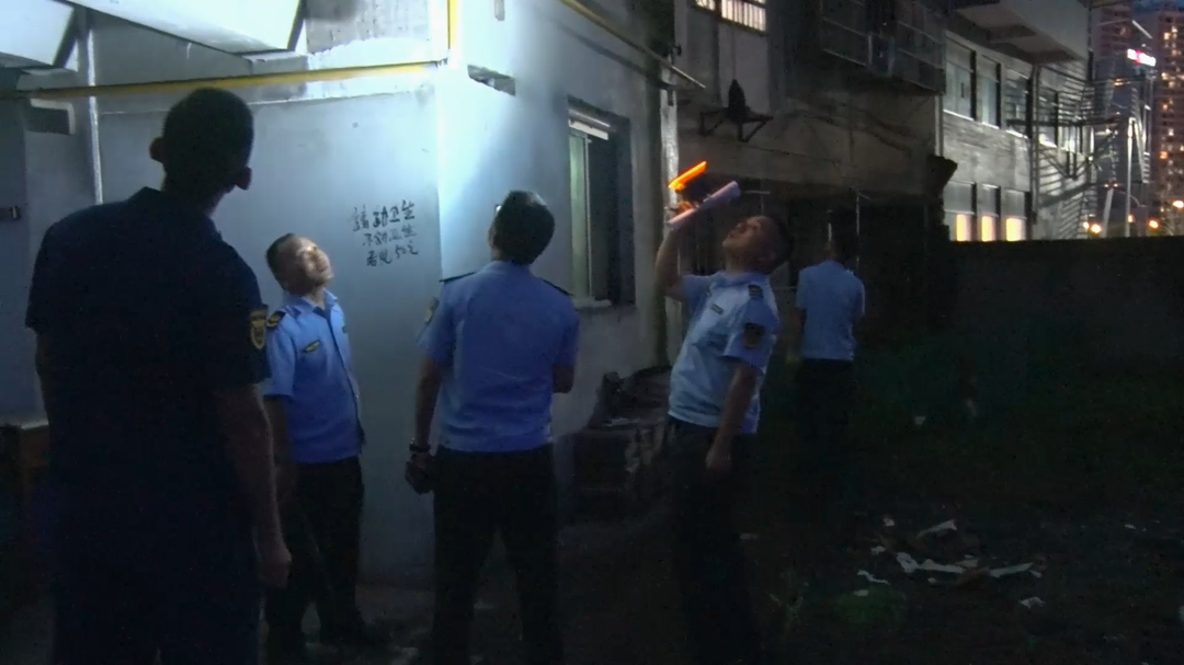 湘西古丈县开展电动自行车安全隐患夜间突击联合整治行动