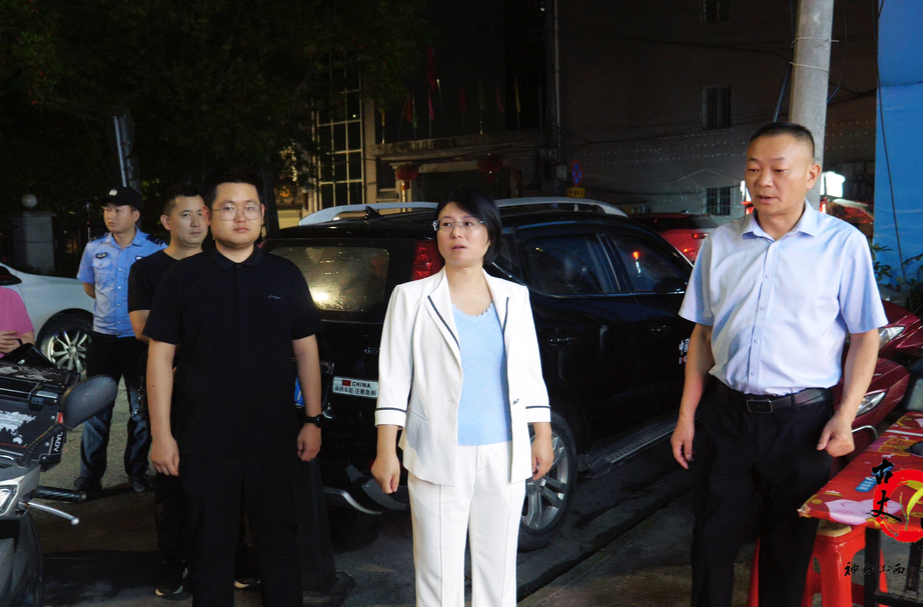 古丈县开展电动车充电安全夜查行动 筑牢居民安全“防火墙”