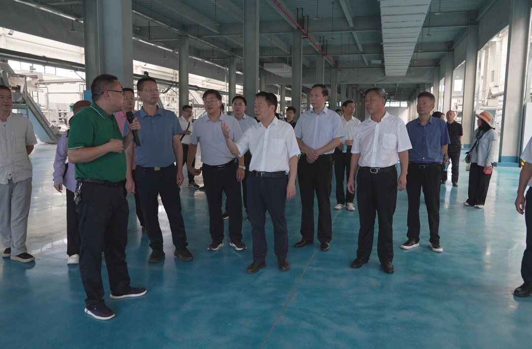 全省茶叶产业链建设联席会议与会人员到古丈县开展现场观摩活动