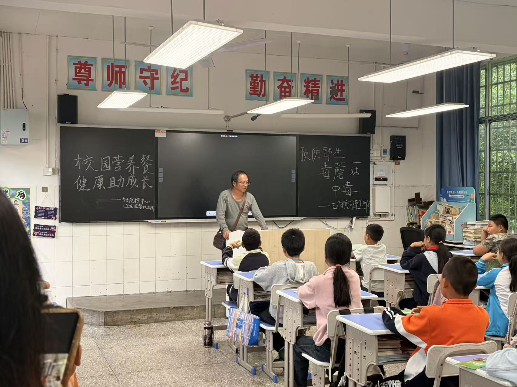 以坚守筑屏障 以实干育新人——田德云三十四载守护古丈公共卫生安全