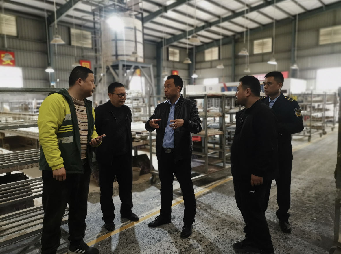 古丈县应急管理局：助力企业建设，上门服务指导