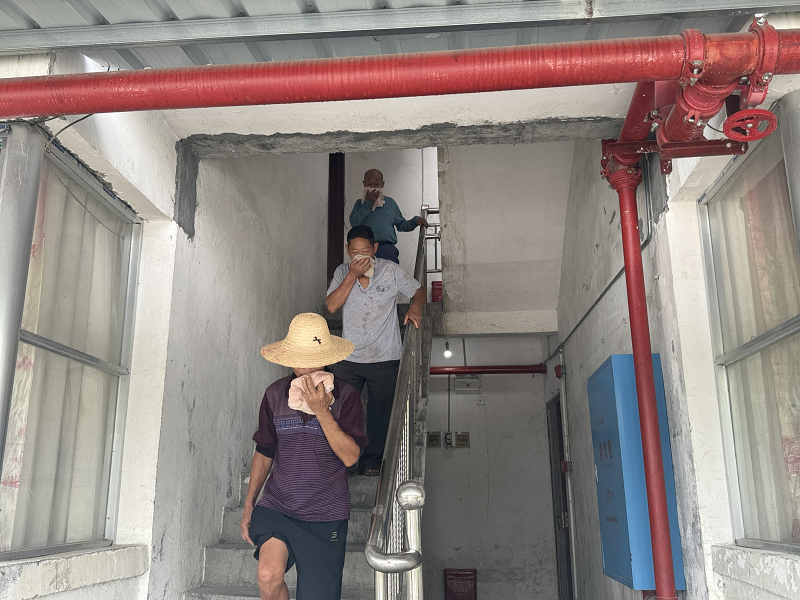 断龙山镇：敬老院开展消防安全演练筑牢安全屏障